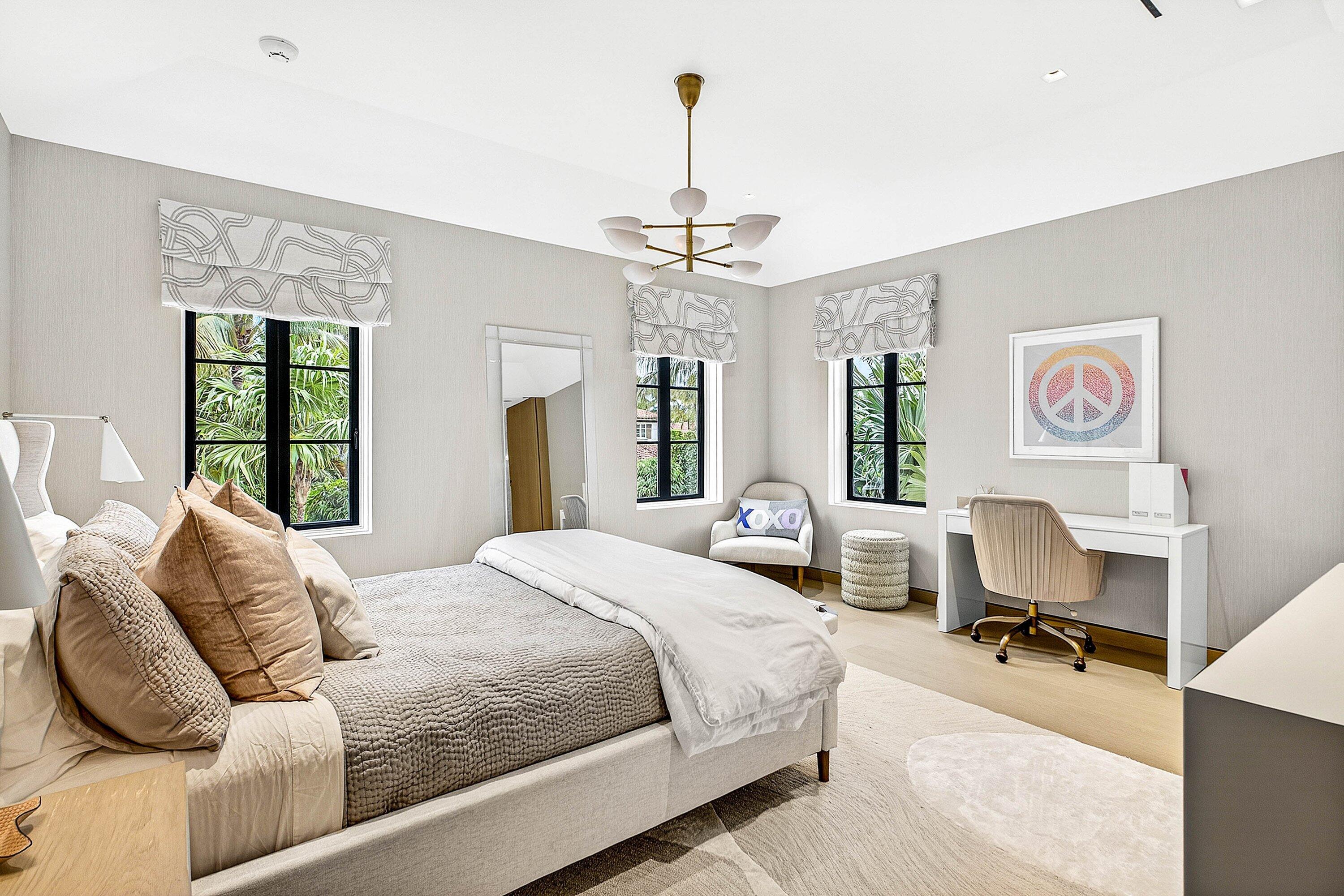 232 Seabreeze Avenue