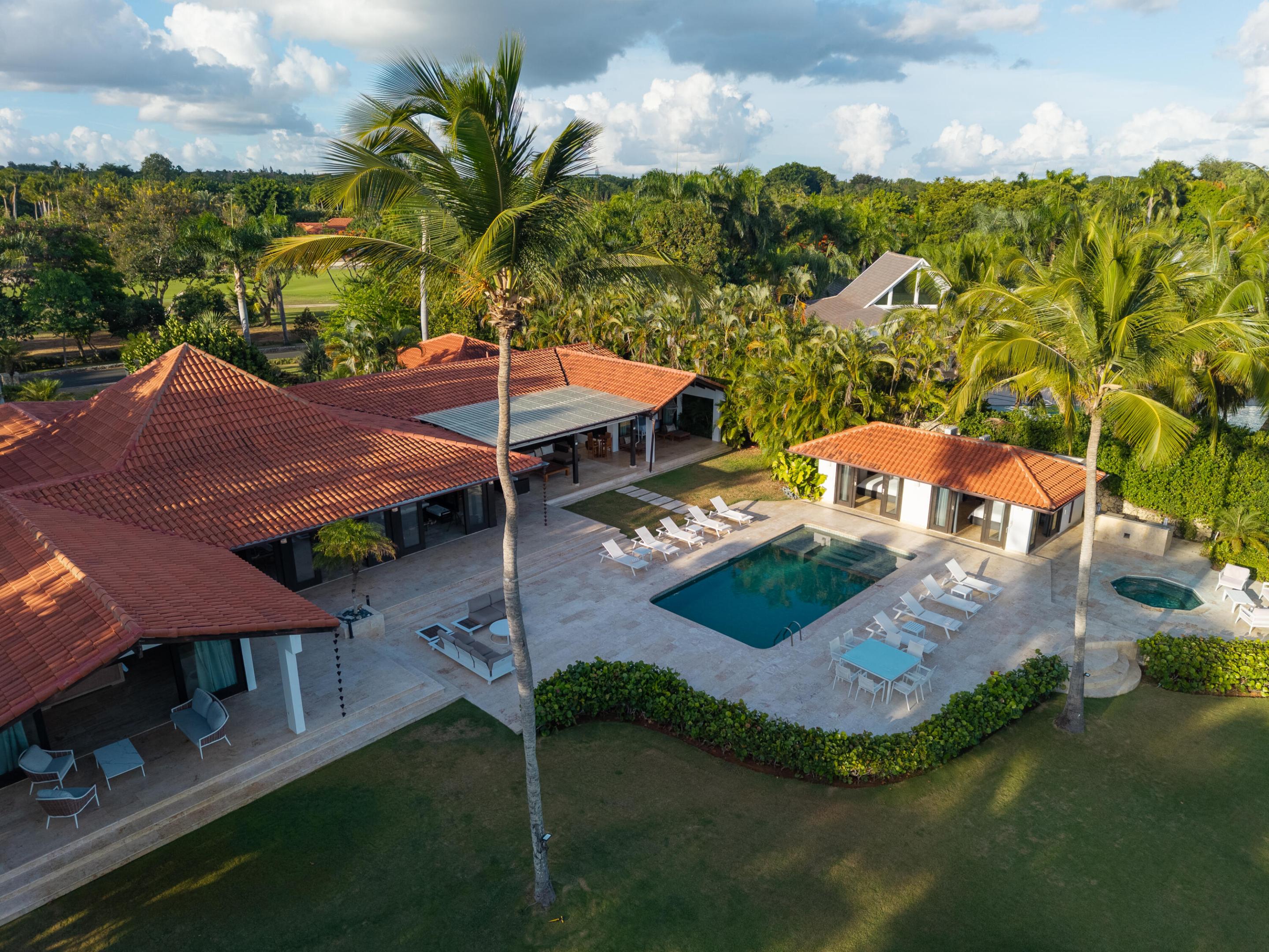 3 Costa Verde