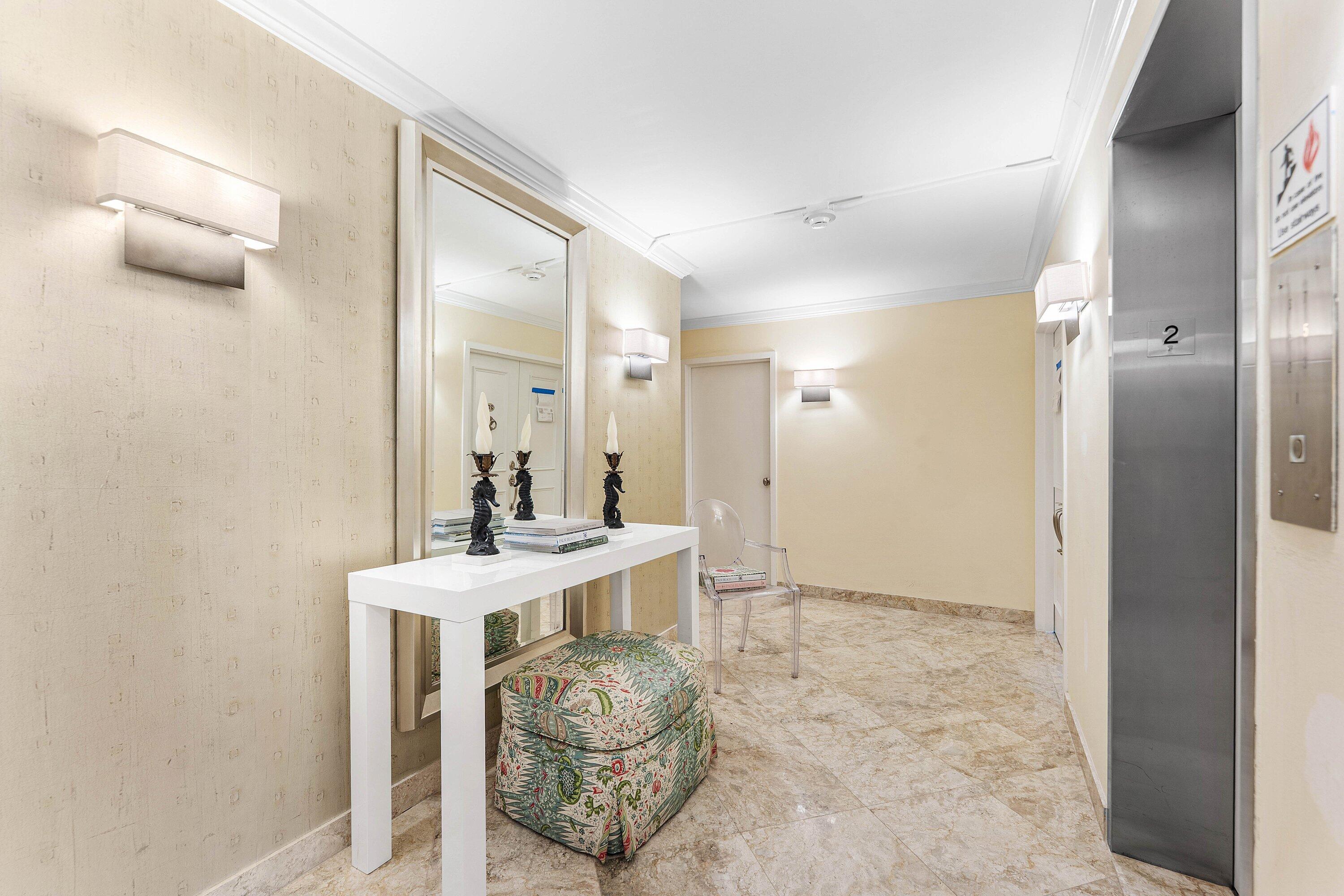 170 Chilean Avenue 2a Palm Beach Fl Us 33480 B26068766