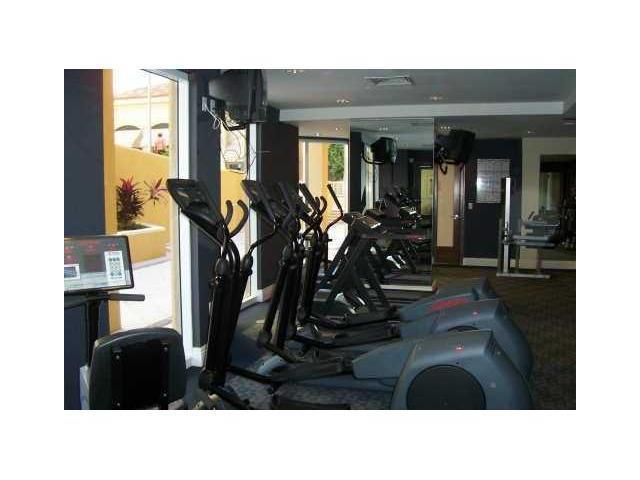 255 Evernia Street 302