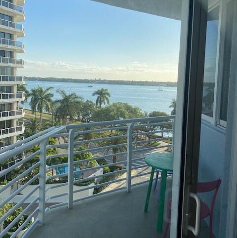 1551 N Flagler Drive 602