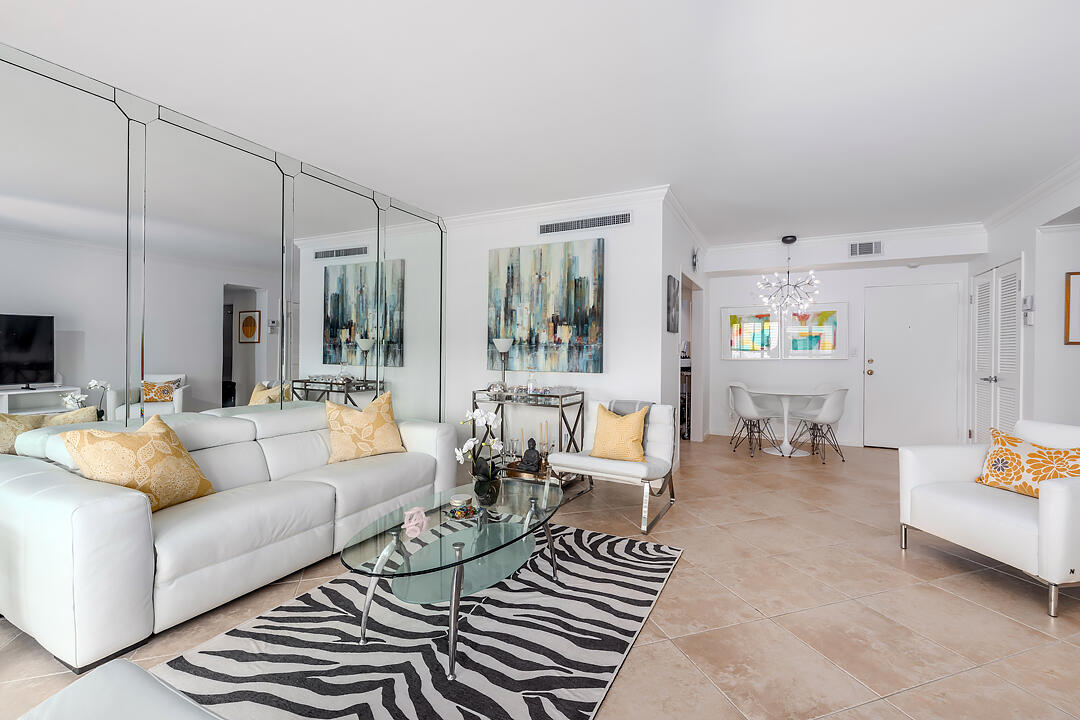 250 Bradley Place 301