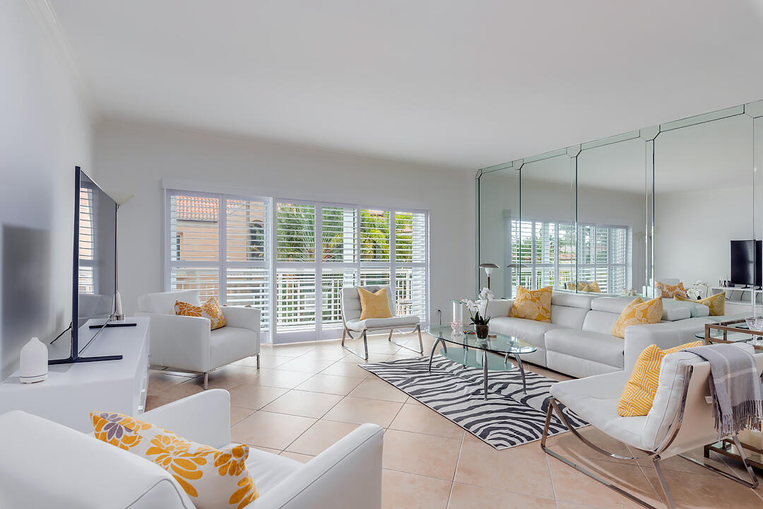 250 Bradley Place 301