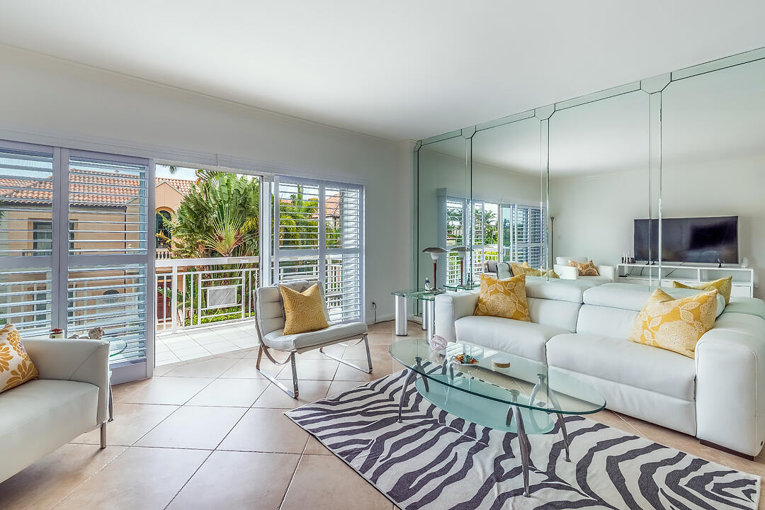 250 Bradley Place 301