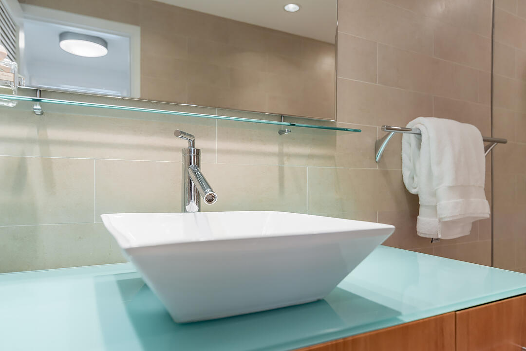 250 Bradley Place 301