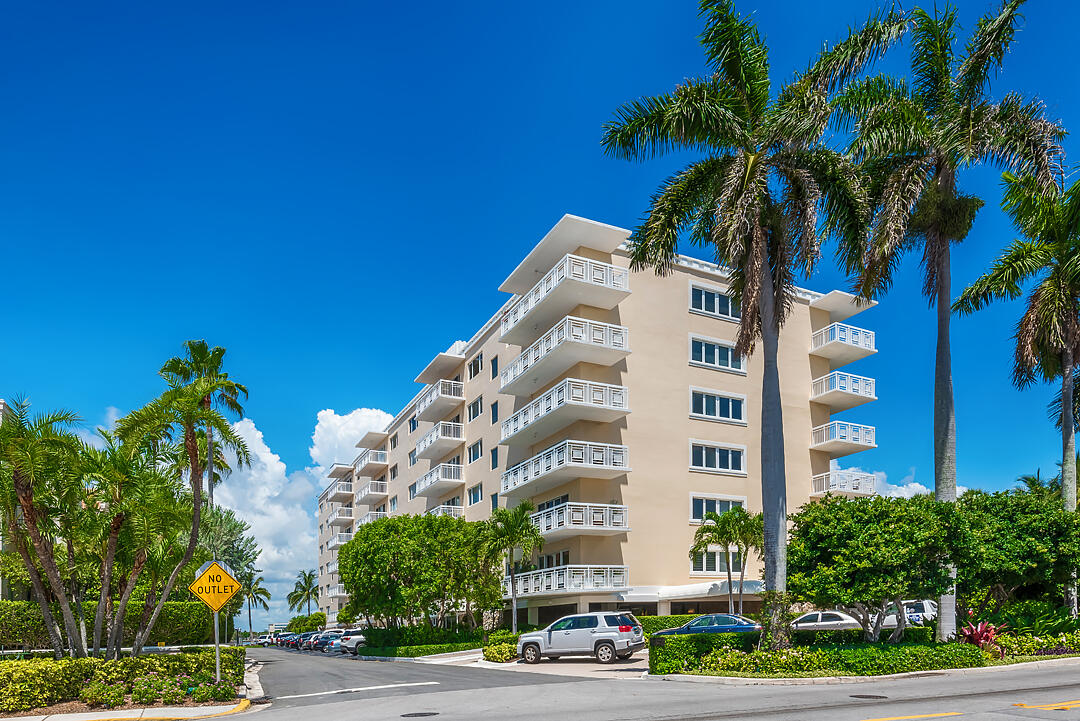 250 Bradley Place 301