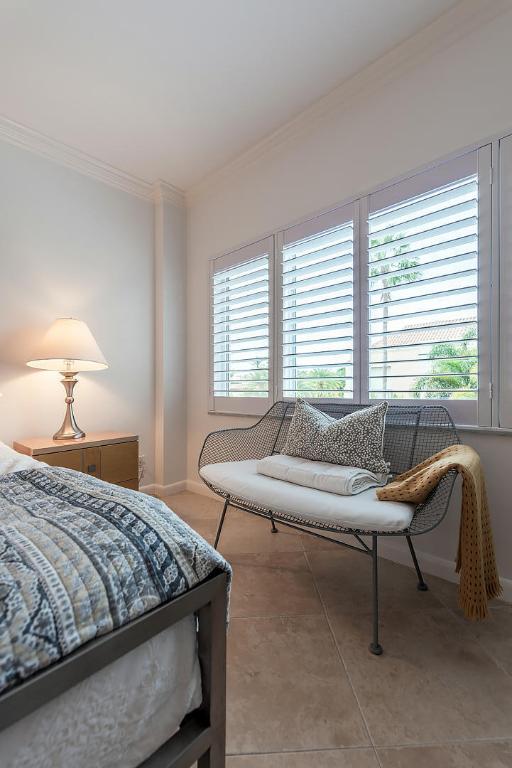 250 Bradley Place 301