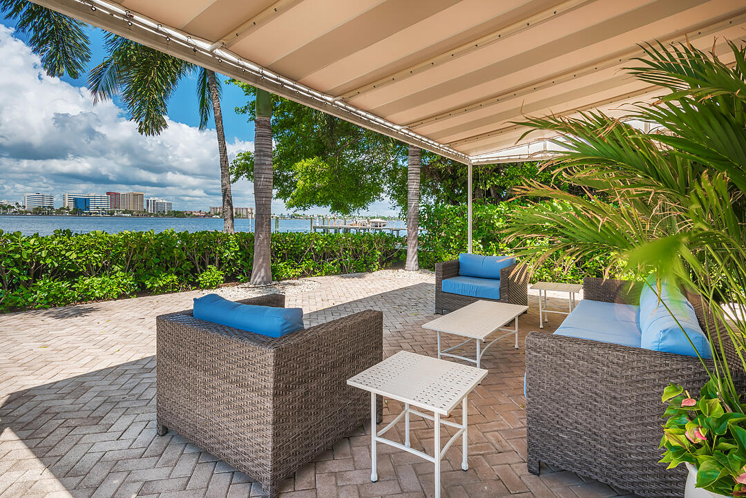 250 Bradley Place 301