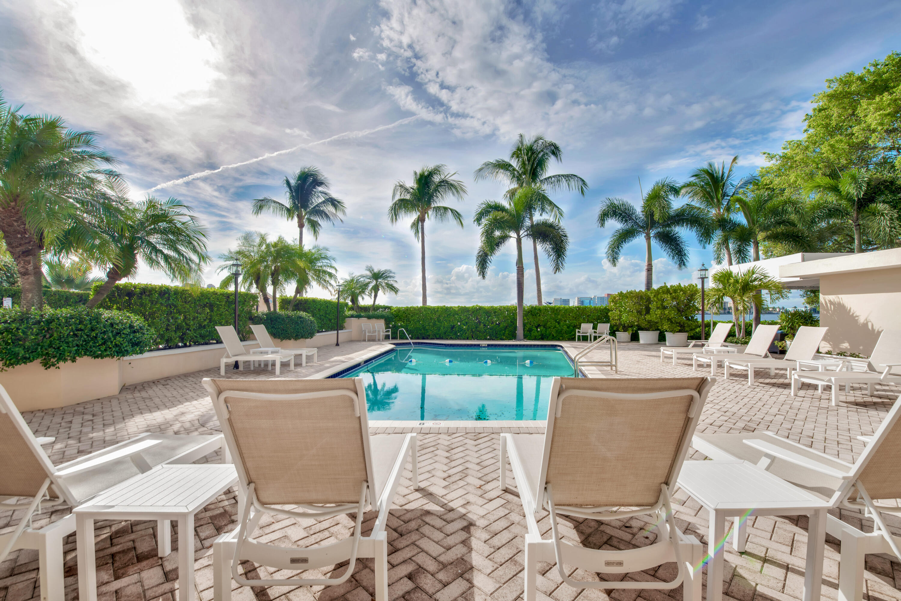 250 Bradley Place 706