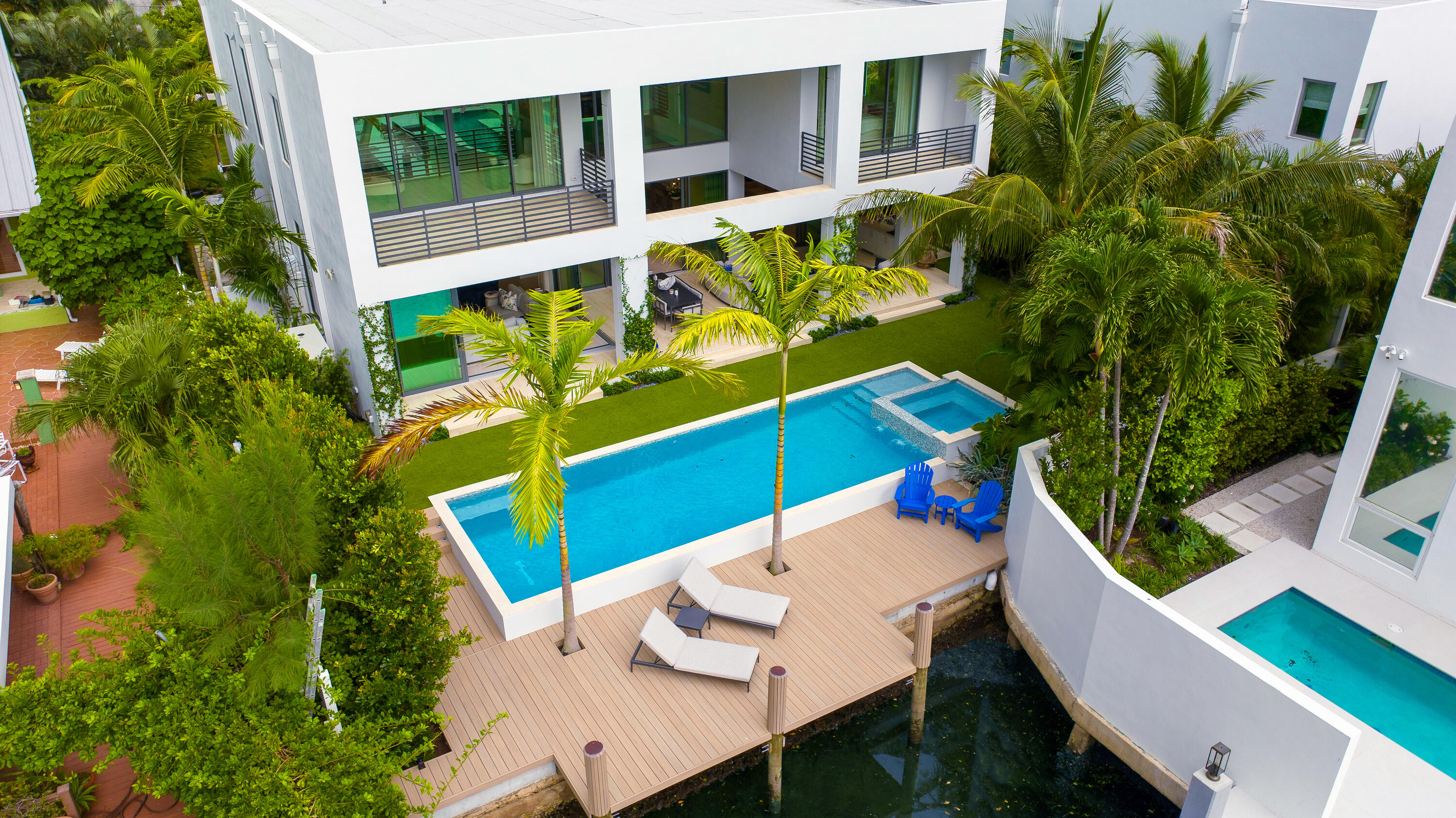 1260 S Ocean Boulevard