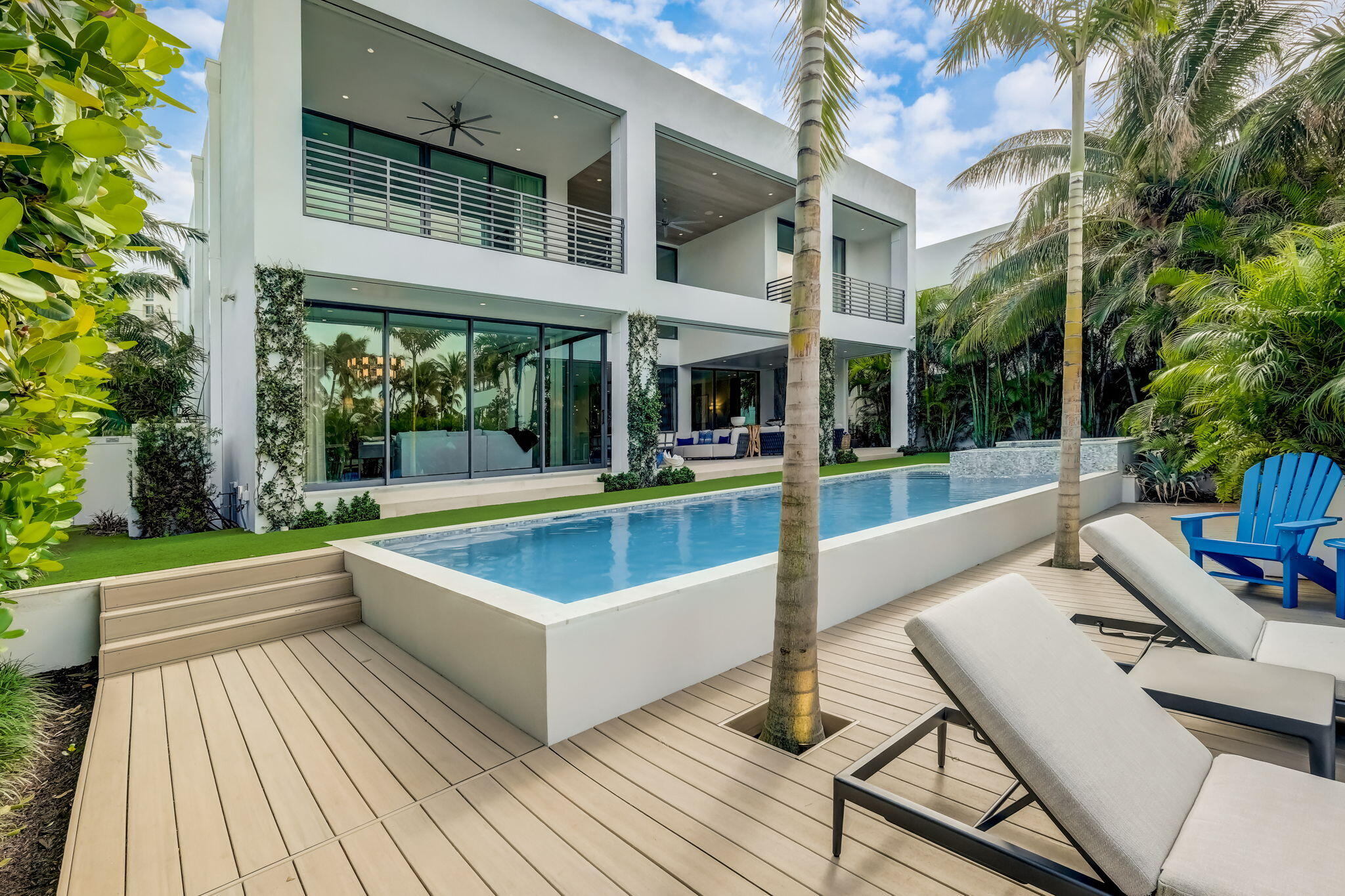 1260 S Ocean Boulevard