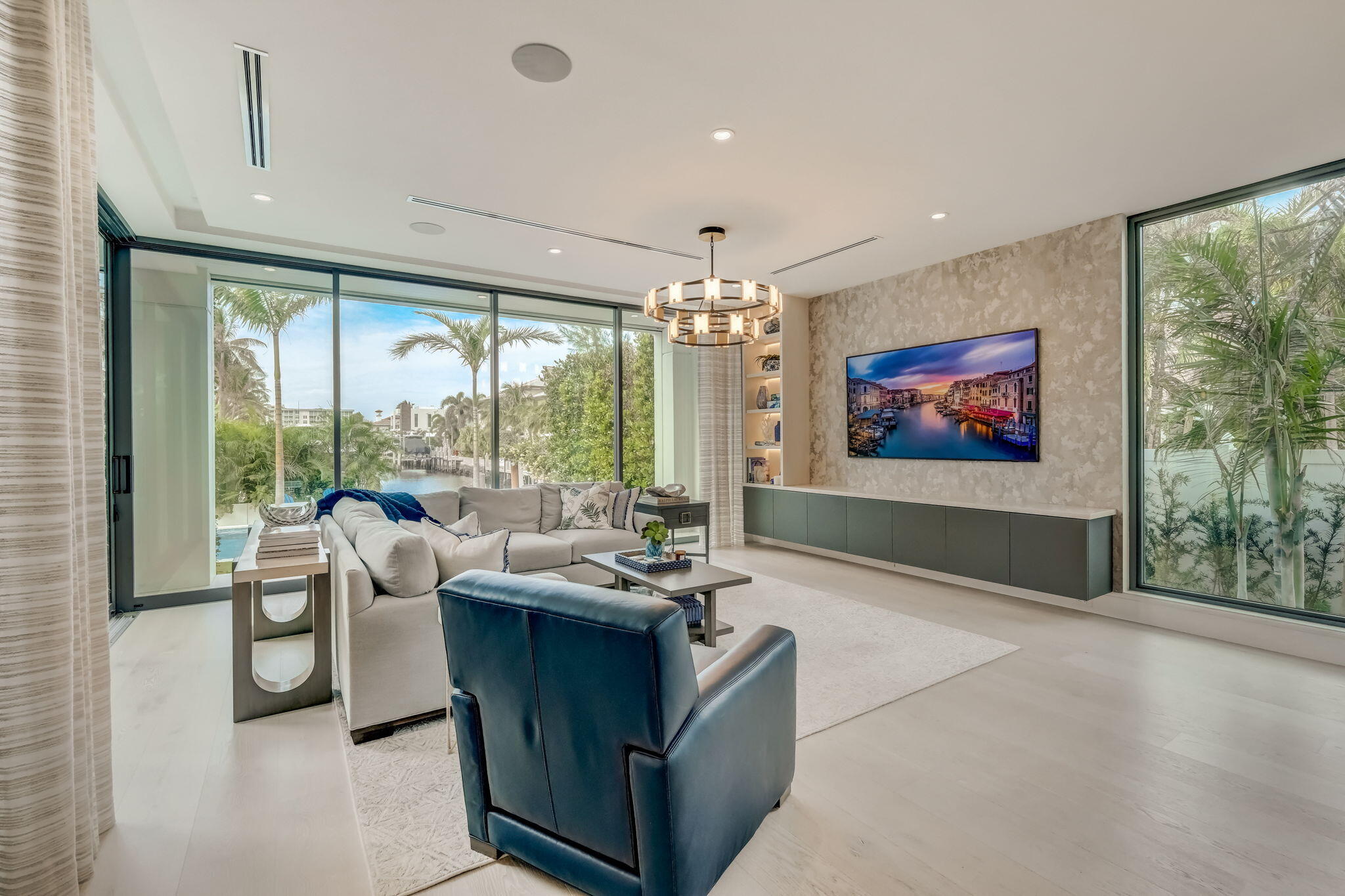 1260 S Ocean Boulevard