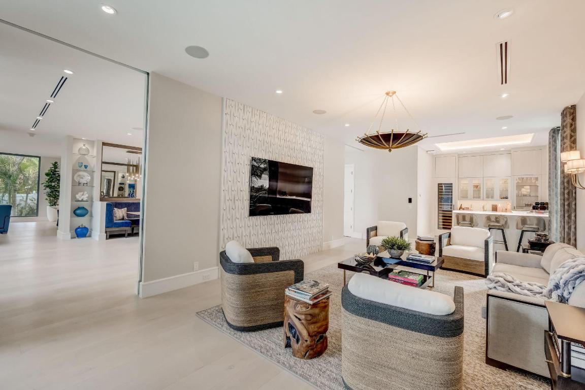 1260 S Ocean Boulevard