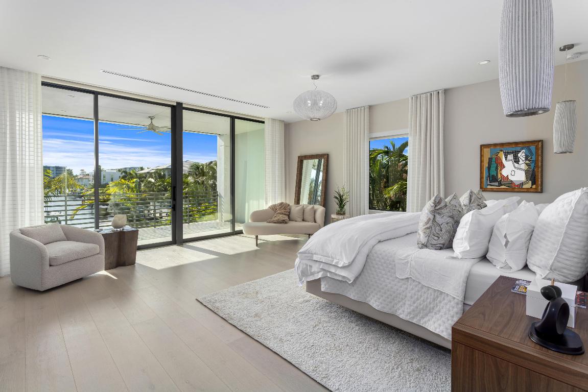 1260 S Ocean Boulevard