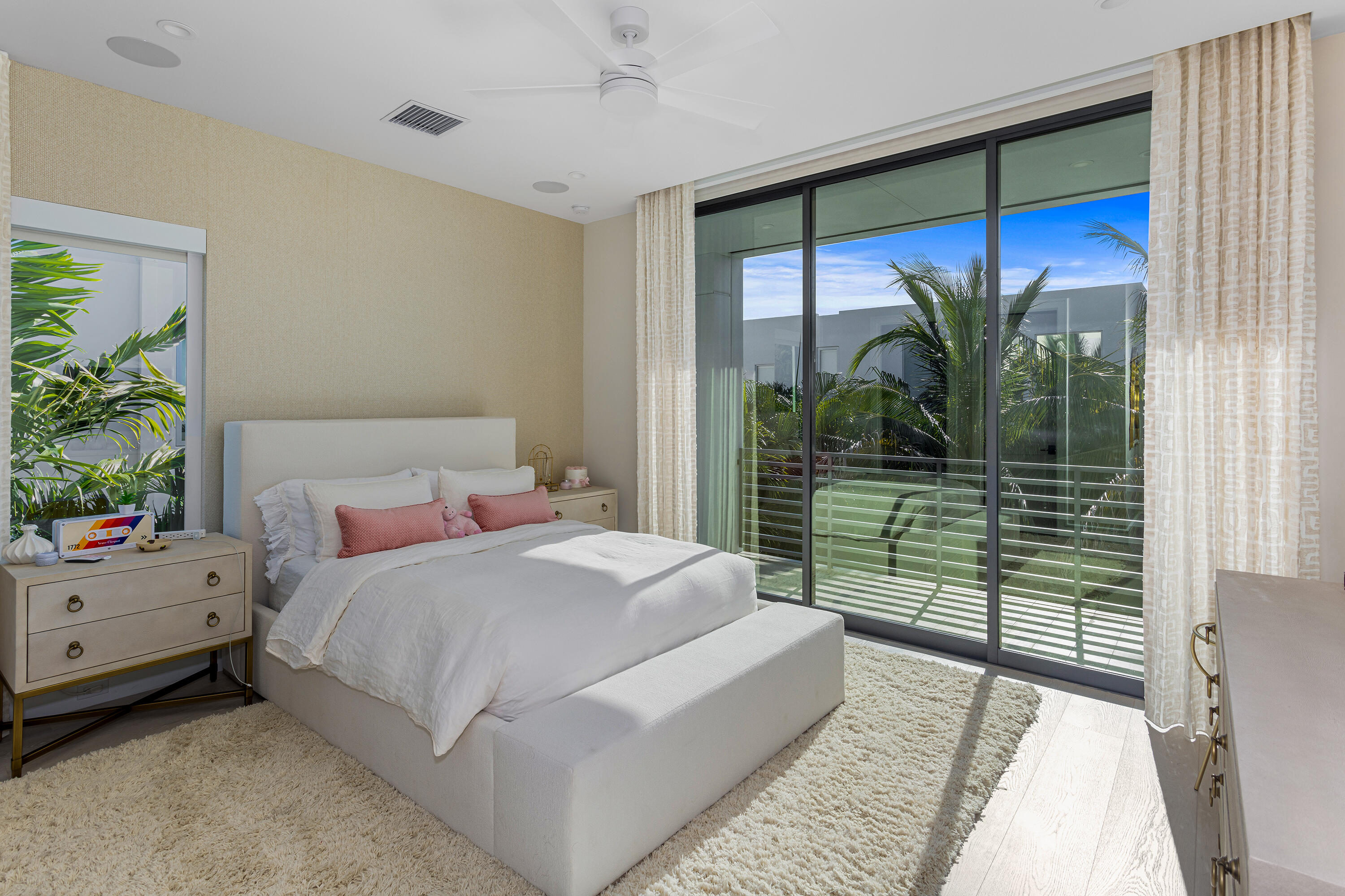 1260 S Ocean Boulevard