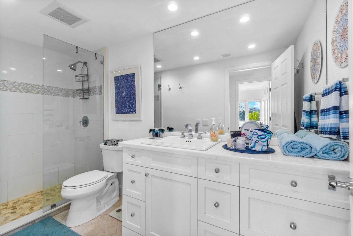 250 Bradley Place Unit: 602