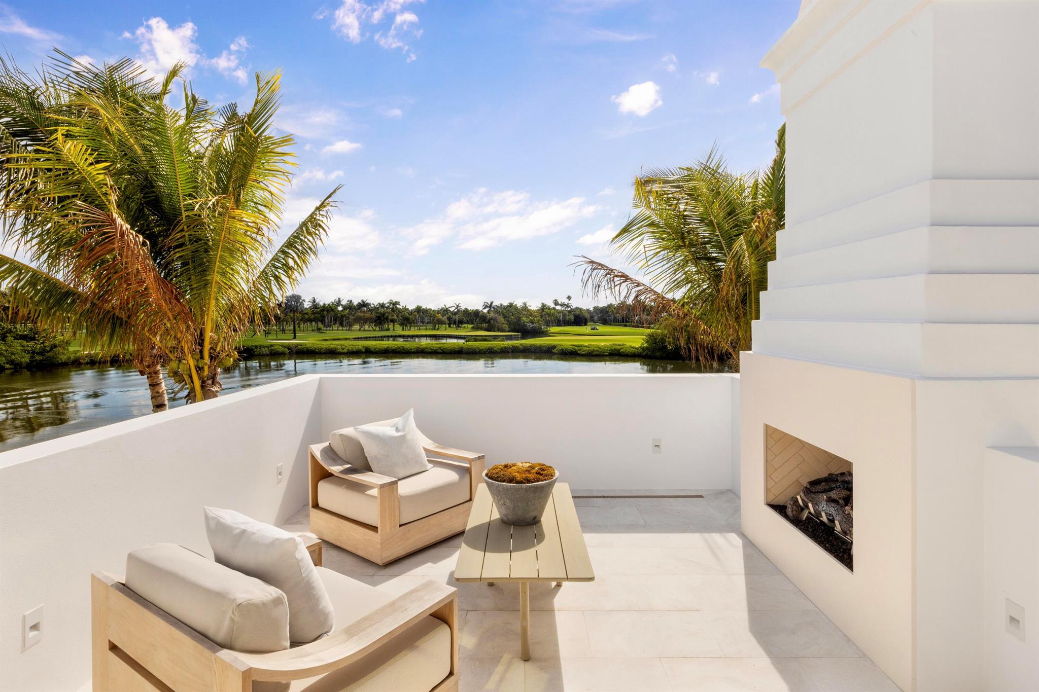 584 Island Drive