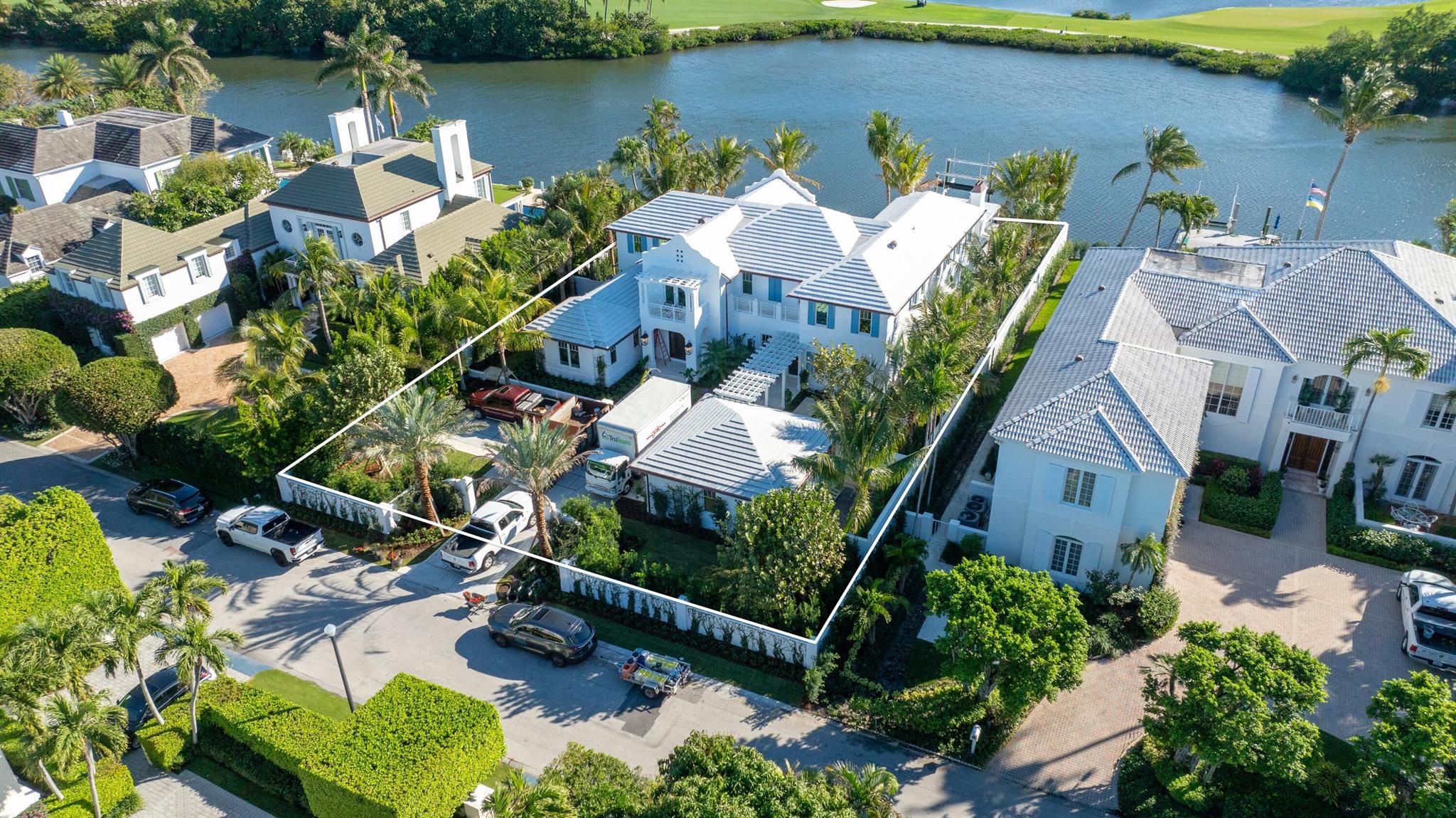 584 Island Drive