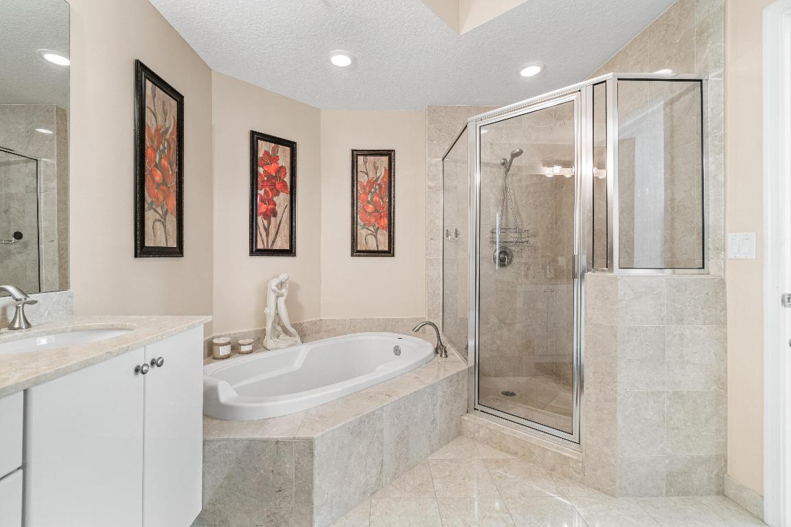 701 S Olive Avenue 715