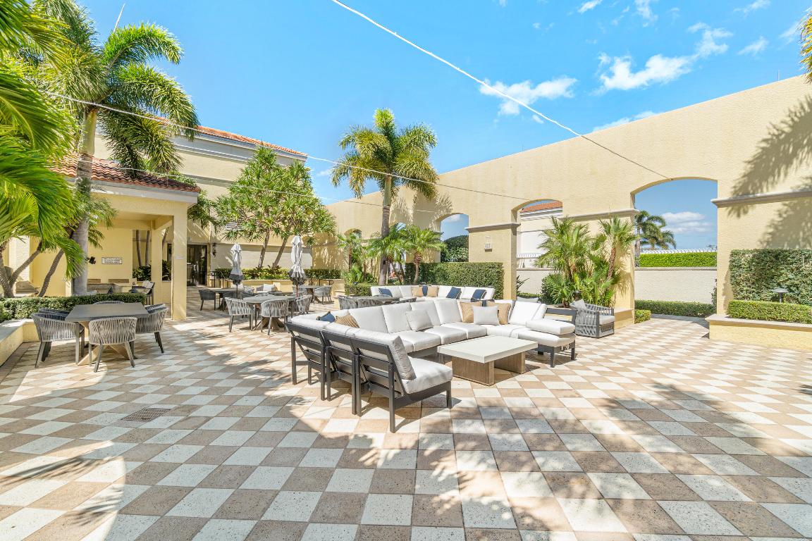 701 S Olive Avenue 715