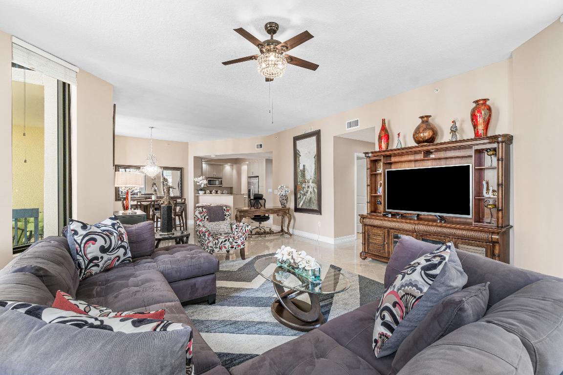 701 S Olive Avenue 715