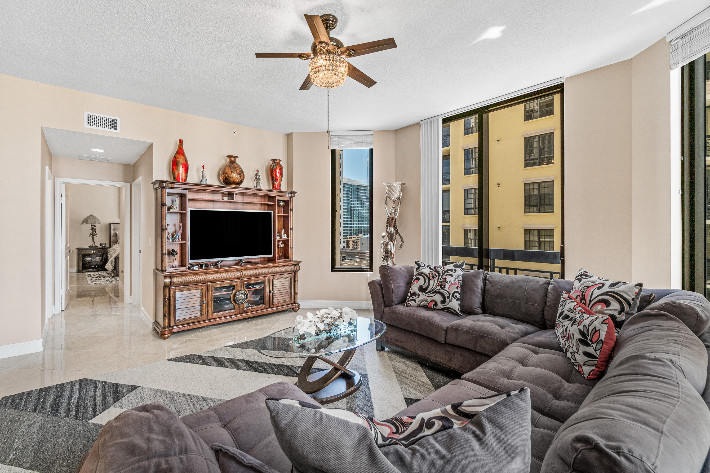 701 S Olive Avenue 715
