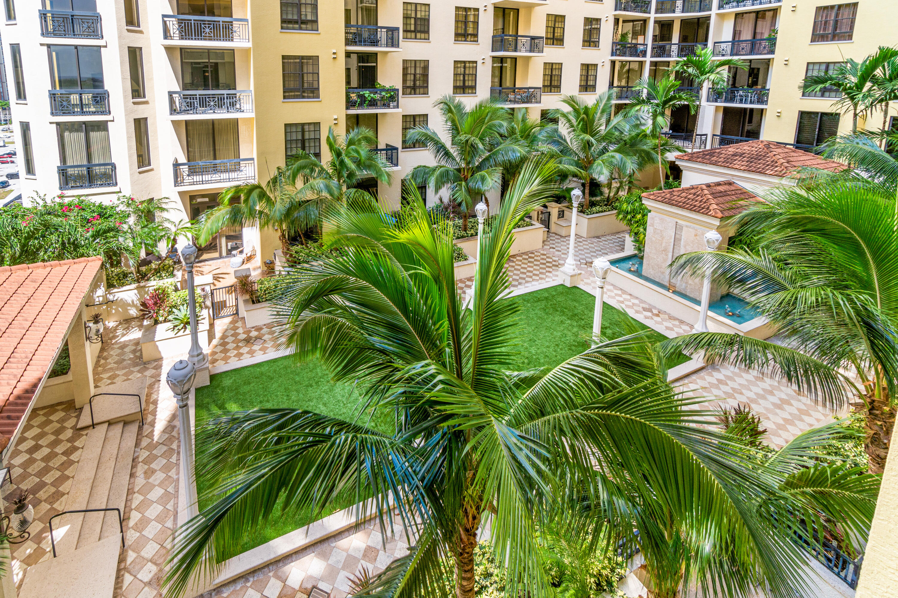 701 S Olive Avenue 715