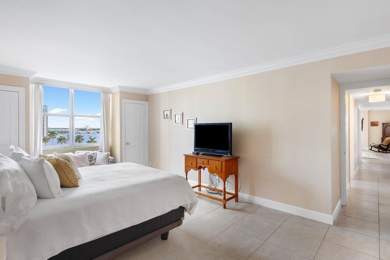 1801 S Flagler Drive 803