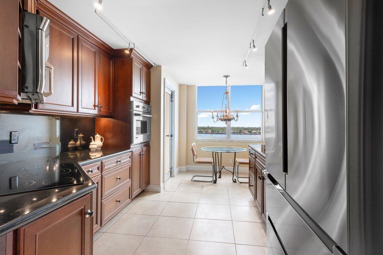 1801 S Flagler Drive 803