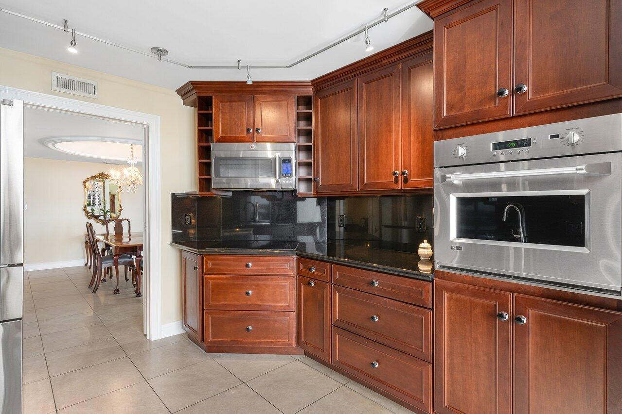 1801 S Flagler Drive 803