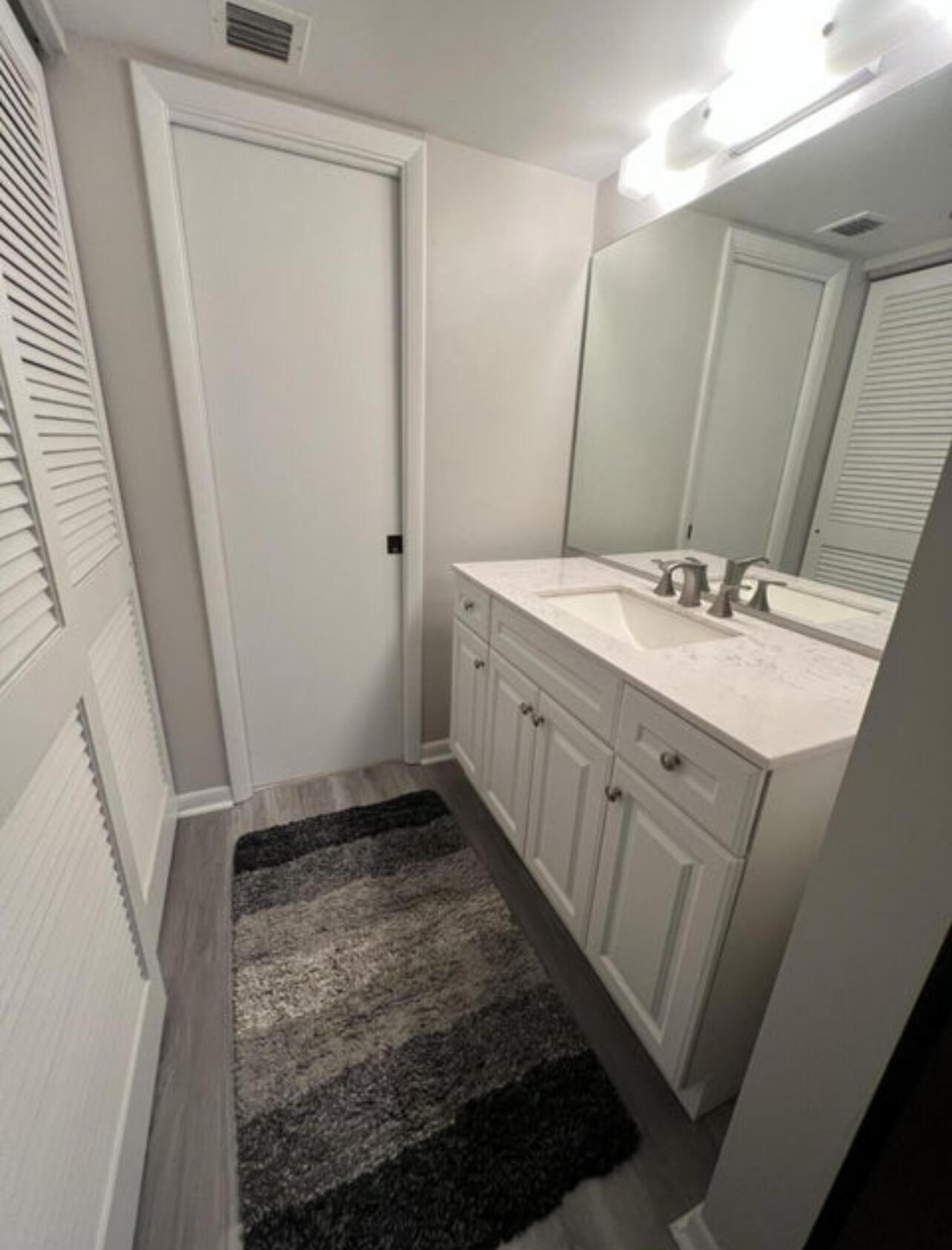 896 N Federal Highway 332