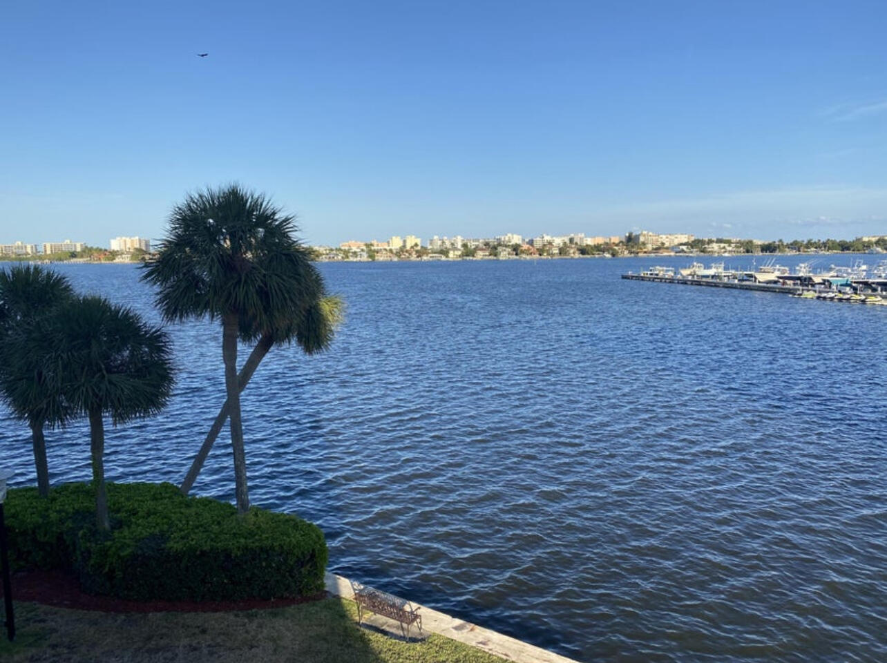 896 N Federal Highway 332