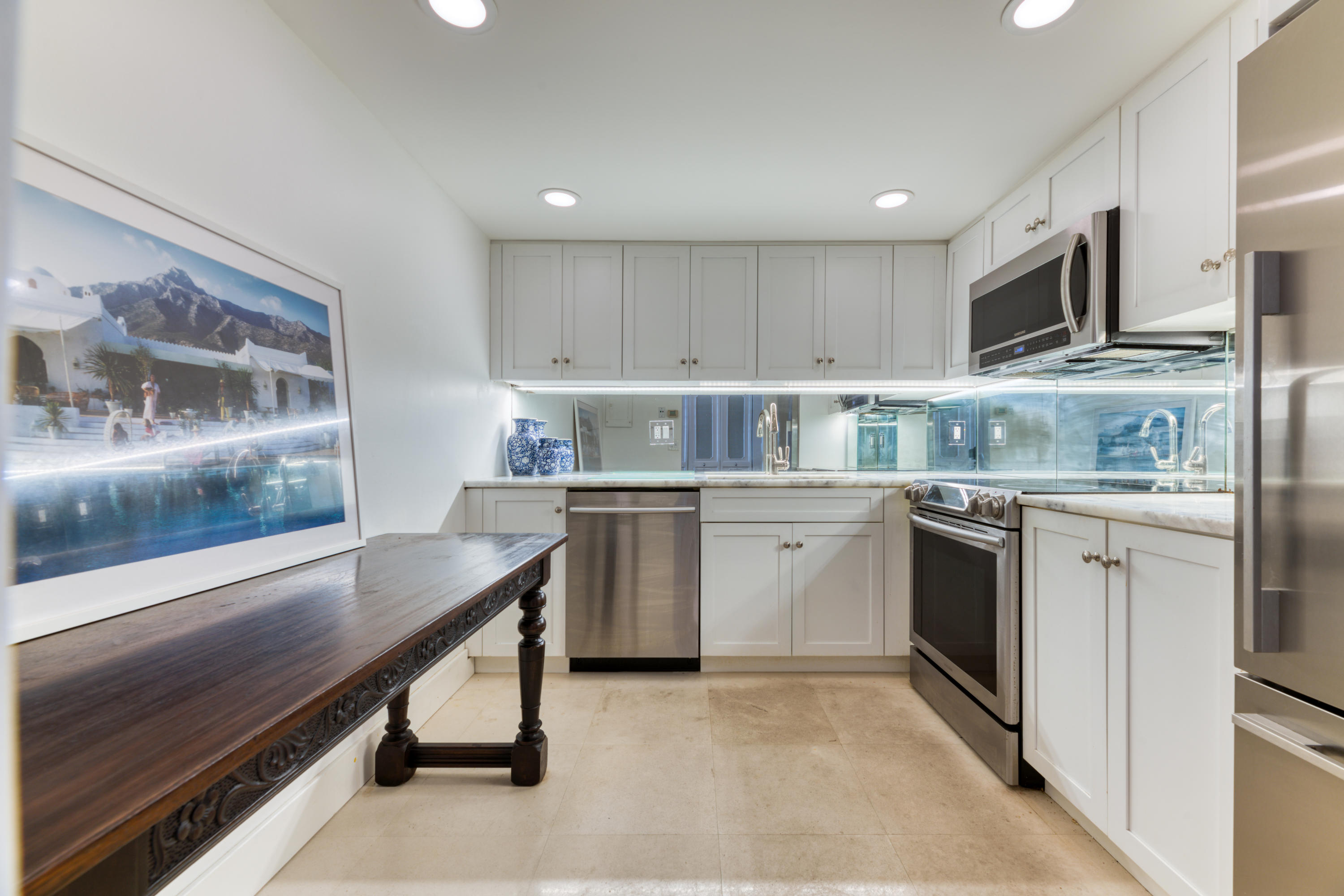 350 S Ocean Boulevard 105
