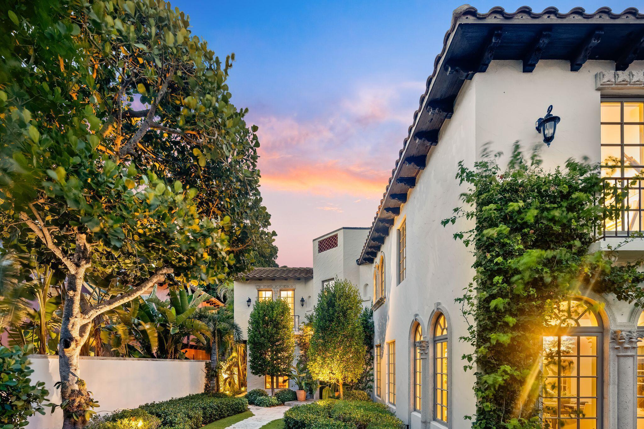 123 Australian Avenue