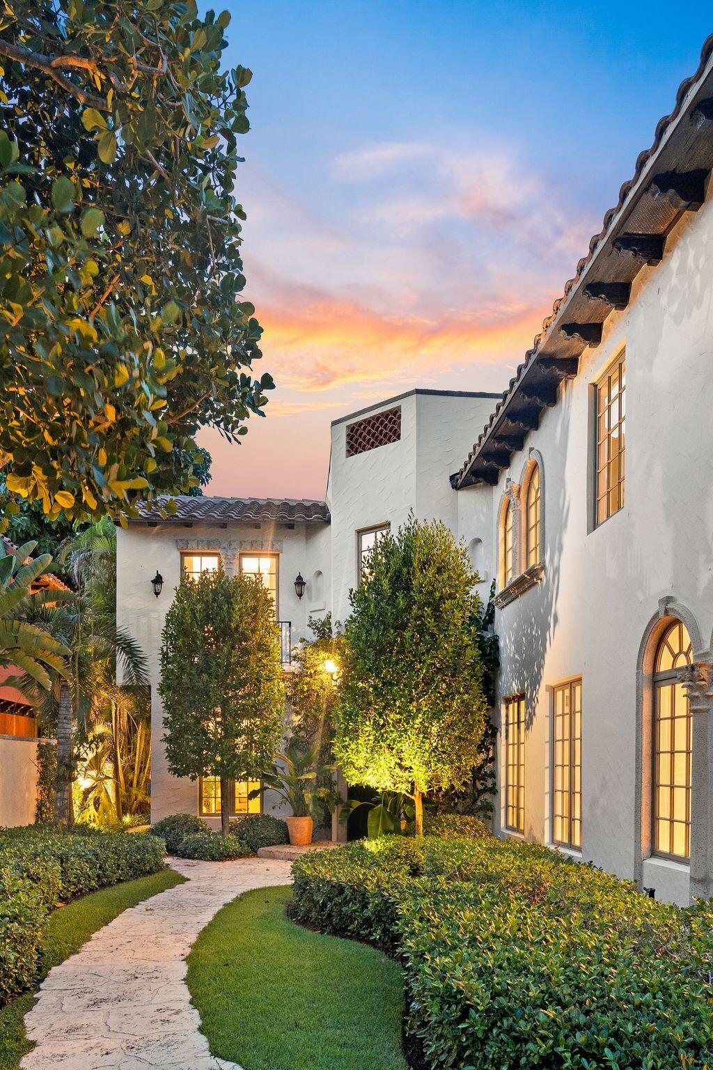 123 Australian Avenue