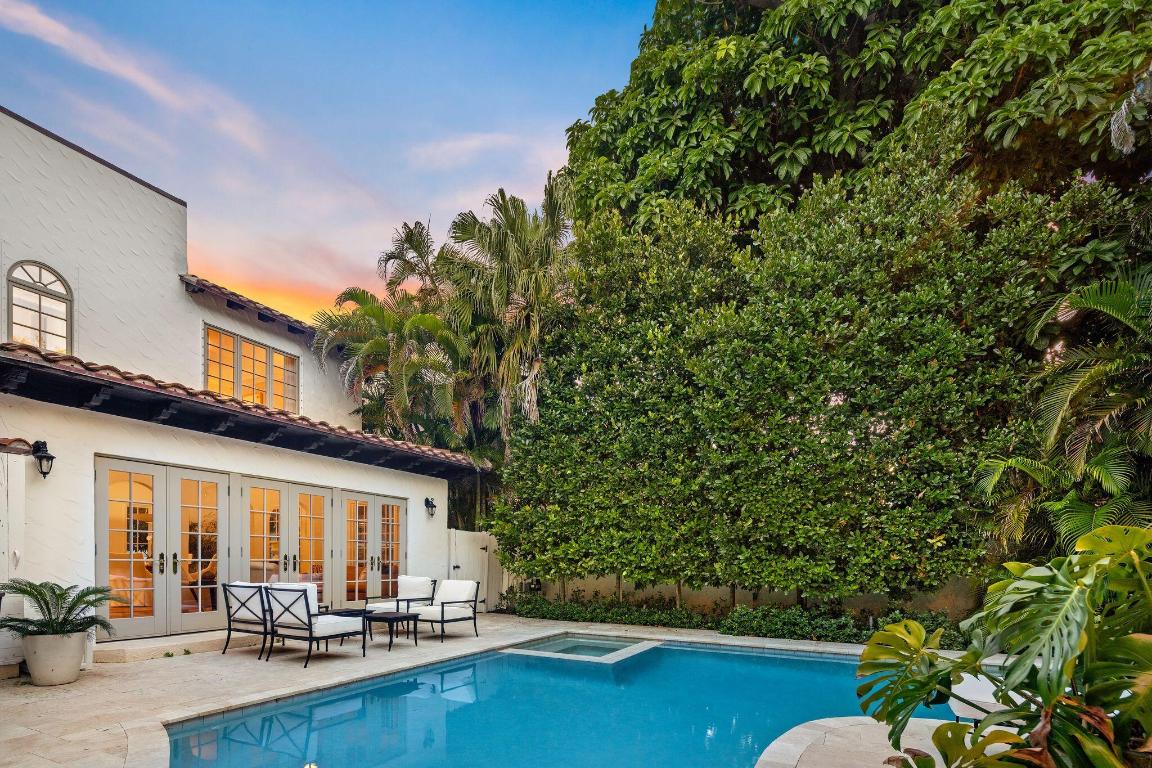 123 Australian Avenue