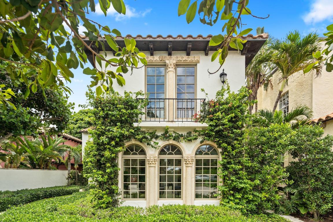 123 Australian Avenue