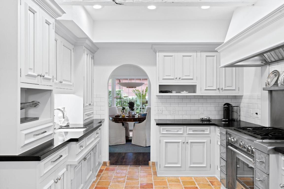 123 Australian Avenue