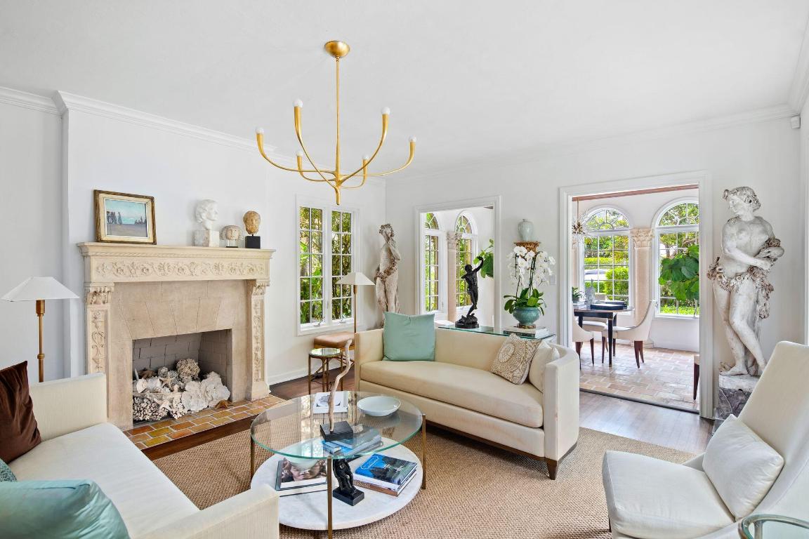 123 Australian Avenue