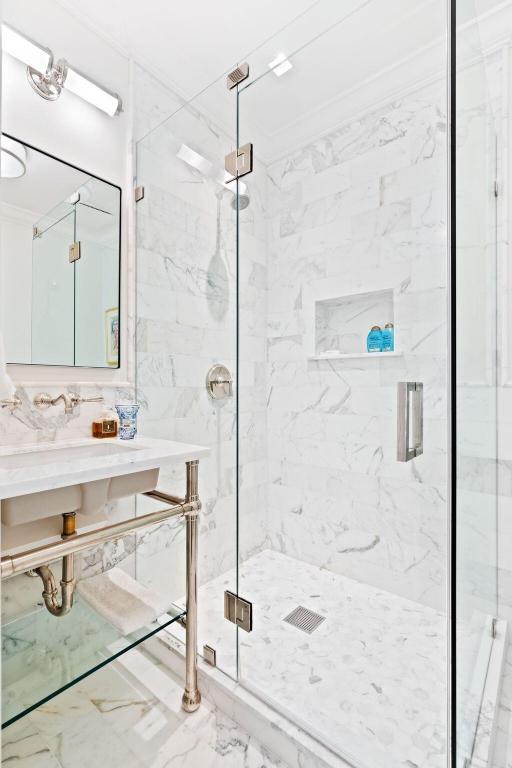 123 Australian Avenue