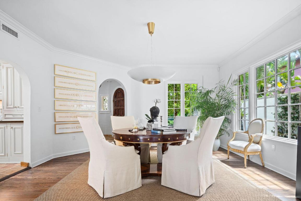 123 Australian Avenue