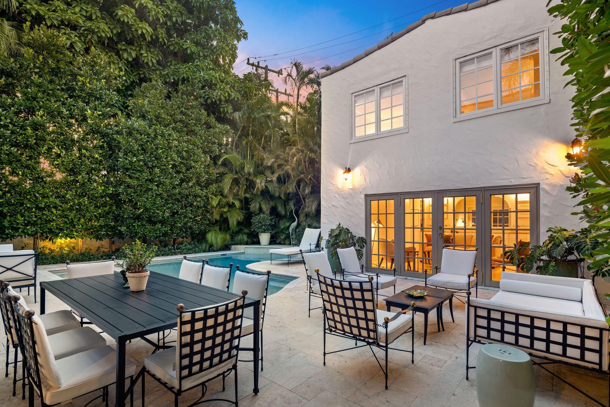 123 Australian Avenue