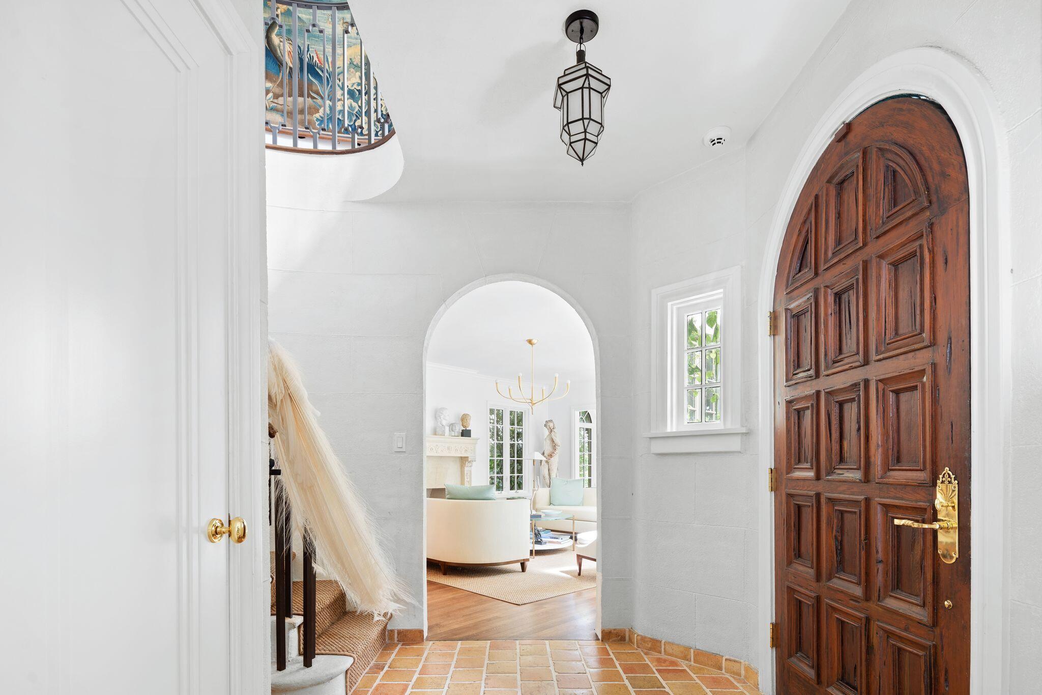 123 Australian Avenue