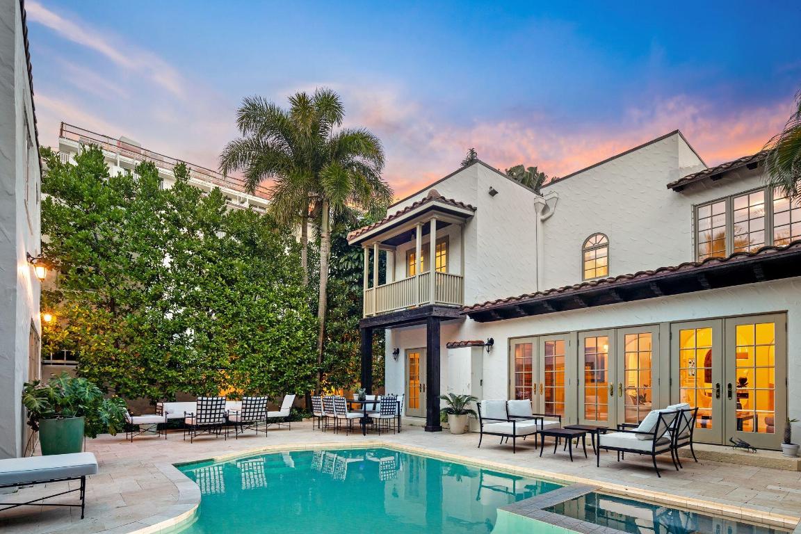 123 Australian Avenue