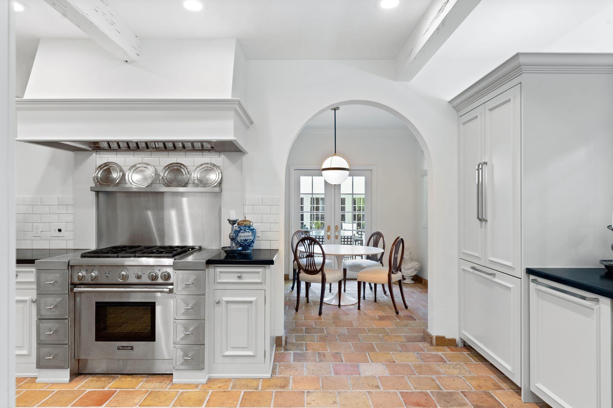 123 Australian Avenue