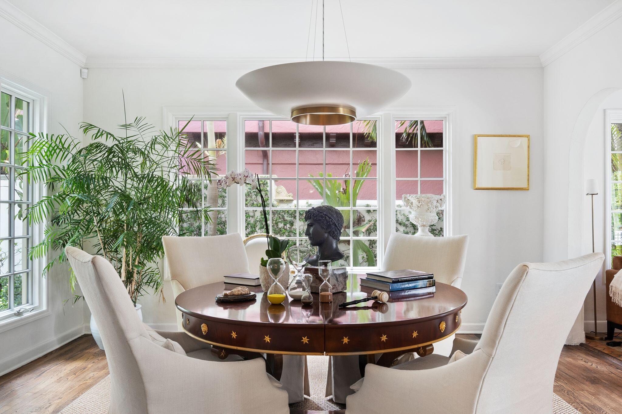 123 Australian Avenue