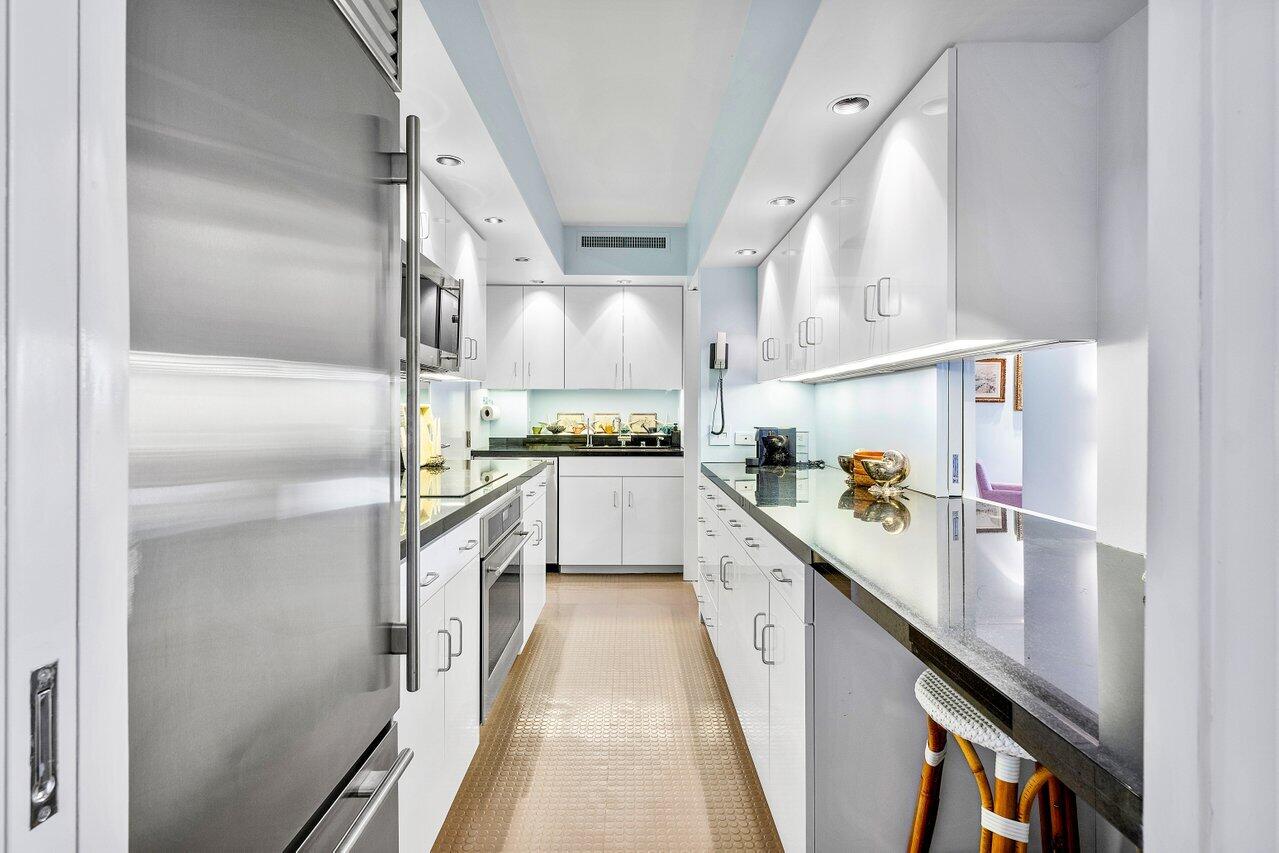 455 Australian Avenue 3d
