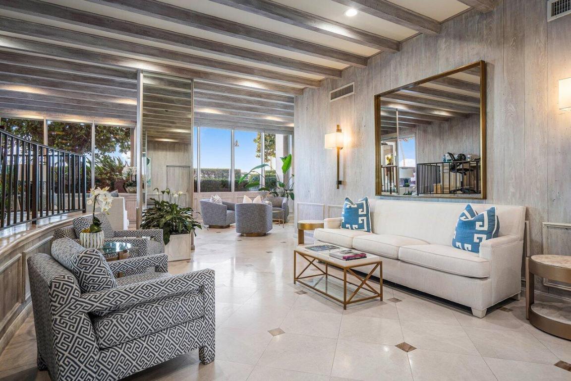 100 Worth Avenue 320