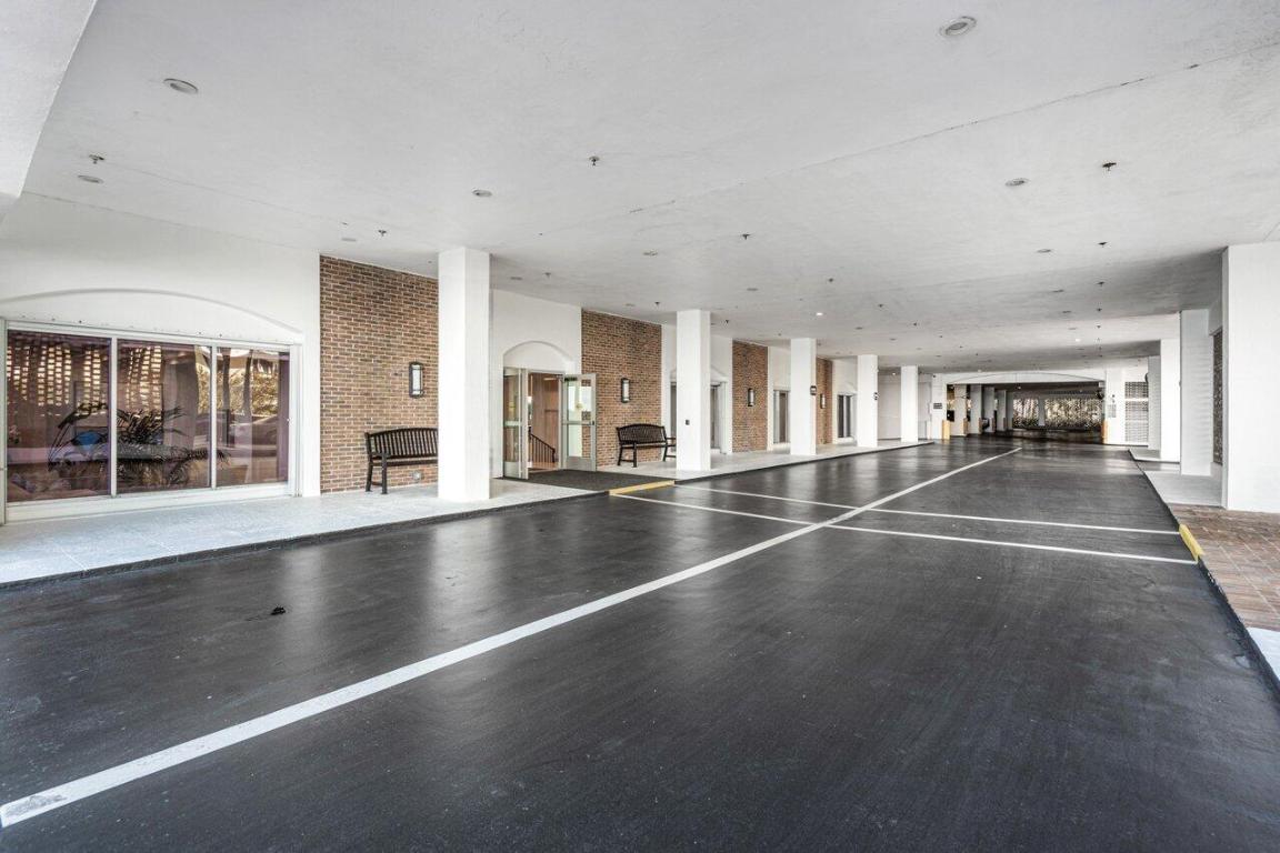 100 Worth Avenue 320