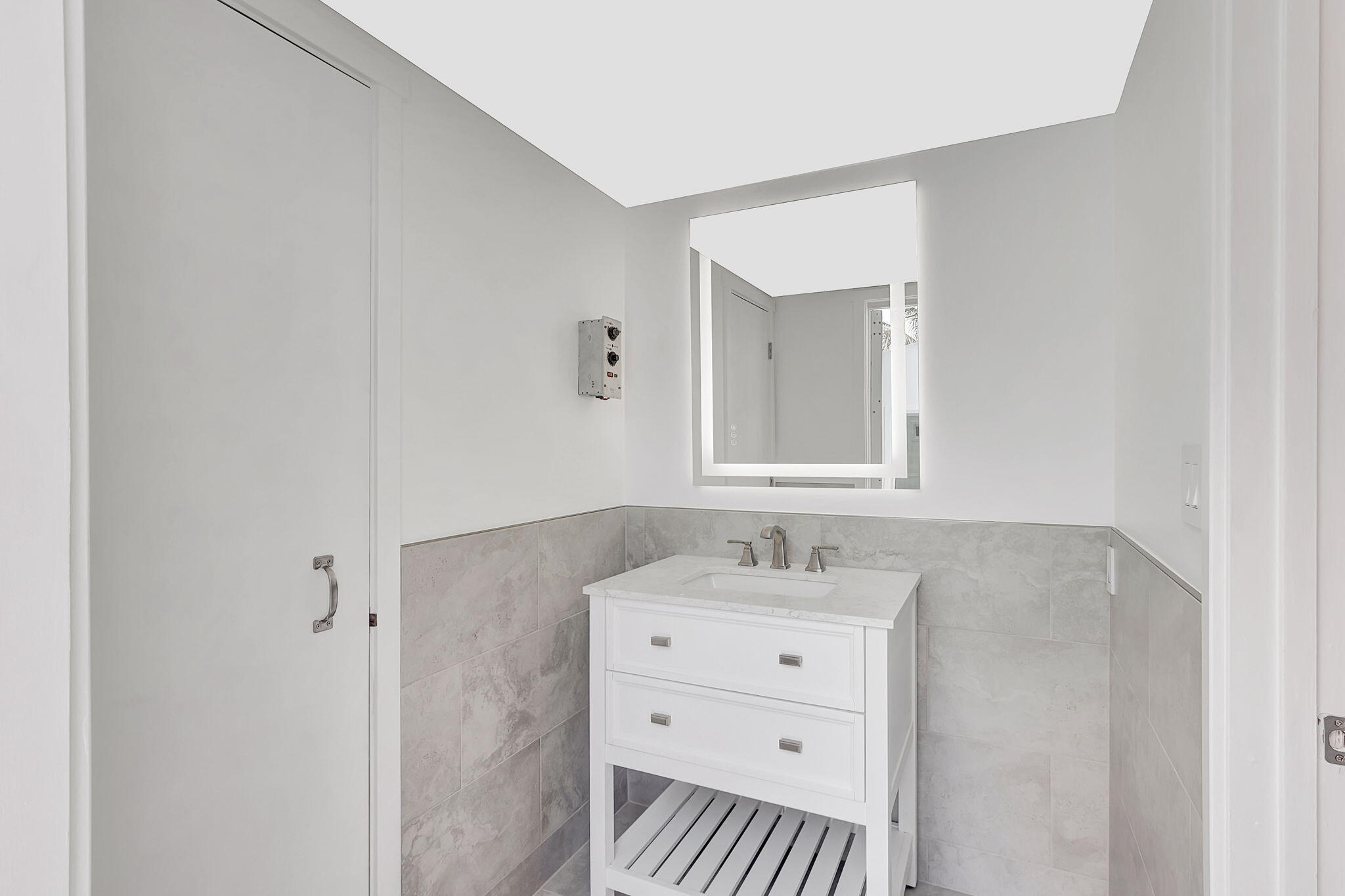 531 S Lakeside Drive